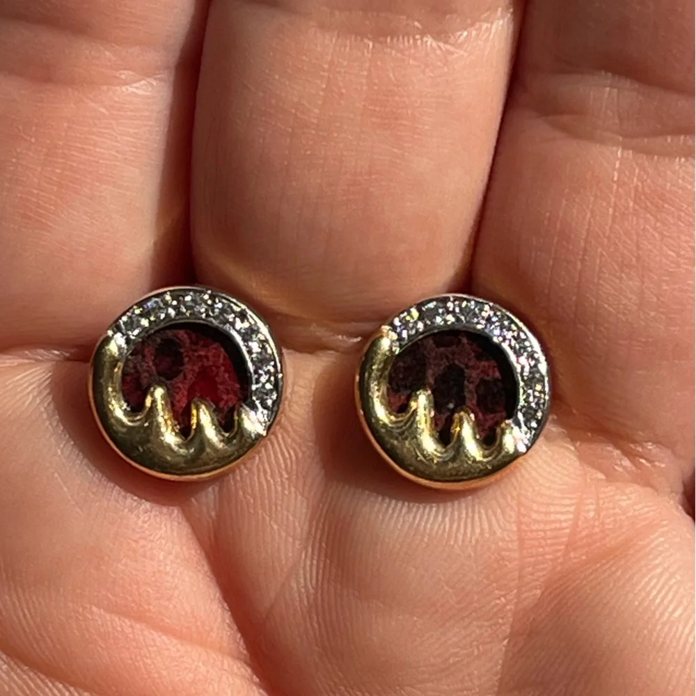 Gold Diamond Stud Earring - Picture 3 of 5